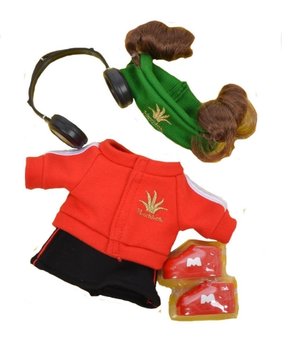 Monchichi Kleidung Set roter Mantel mit grünem Stirnband